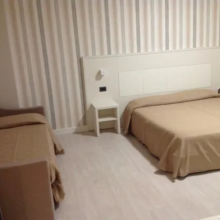 Eur Hotel 3*