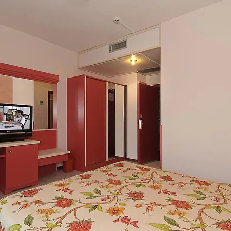 Eur Hotel 3*