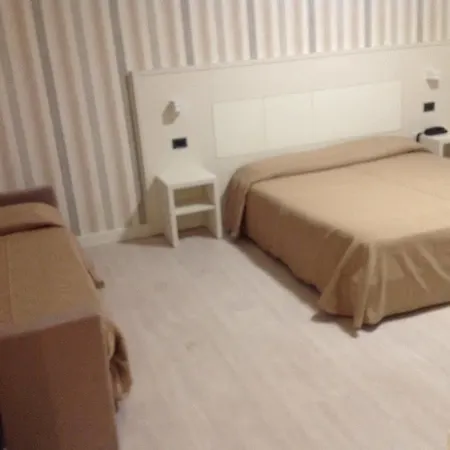 Eur Hotel 3*